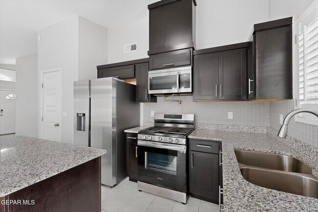 Building Photo - 13672 Baja Vista Ct