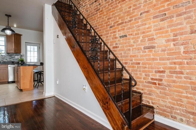 Building Photo - 618 S Newkirk St