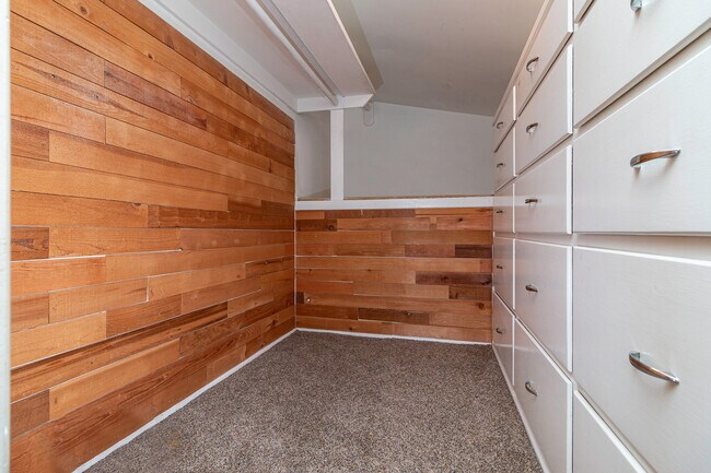Building Photo - 10745 Stephon Terrace
