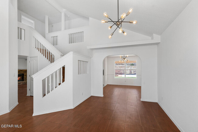 Building Photo - 6696 Dakota Ridge Dr