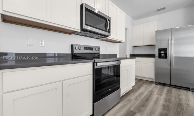 Building Photo - 10583 Gentle Rain Dr