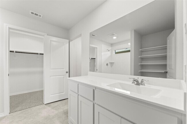 Building Photo - 317 Bent Oak Dr