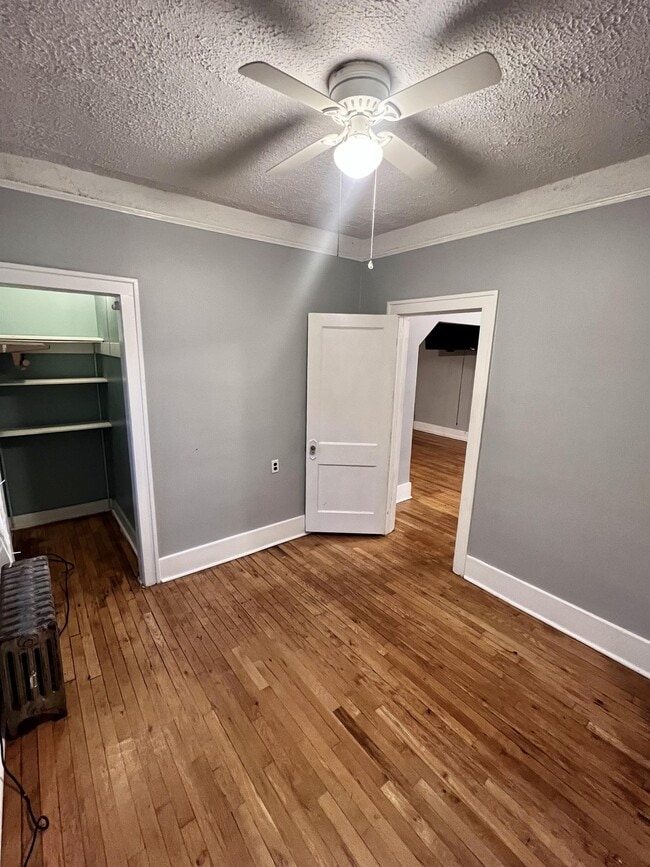 Building Photo - 17860 Glendale St