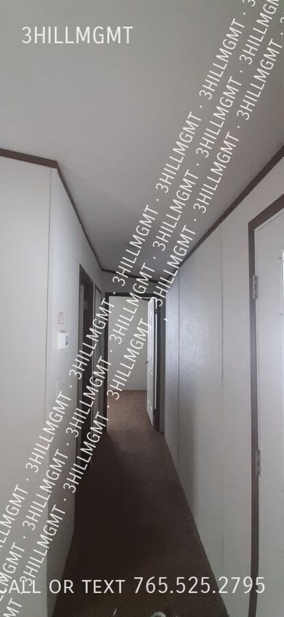 Building Photo - 13088 Crestview Ave