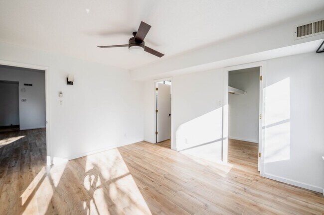 Building Photo - Absolute Gem in Pueblo Alegre (Camino De Chelly)