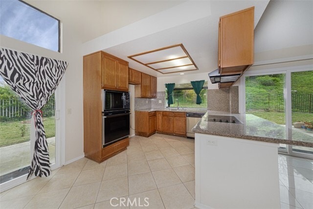 Building Photo - 4470 E Ardmore St