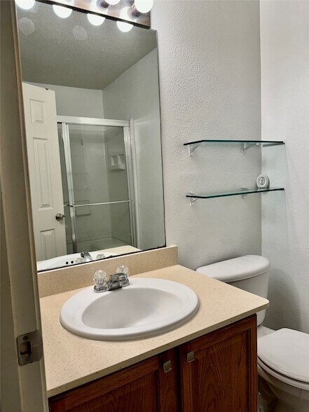 Building Photo - 29740 Sullivan Oaks Dr