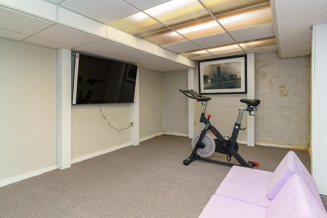 Building Photo - 55 S Merkle Rd