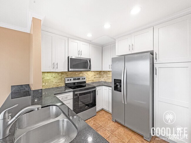 Building Photo - 2B/2BA Carlsbad Condo with Unobstructed Ocean Views & Semi-Private Laundry Room