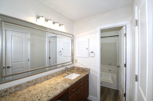 Building Photo - Charming Renovated Cottage with Granite, S...