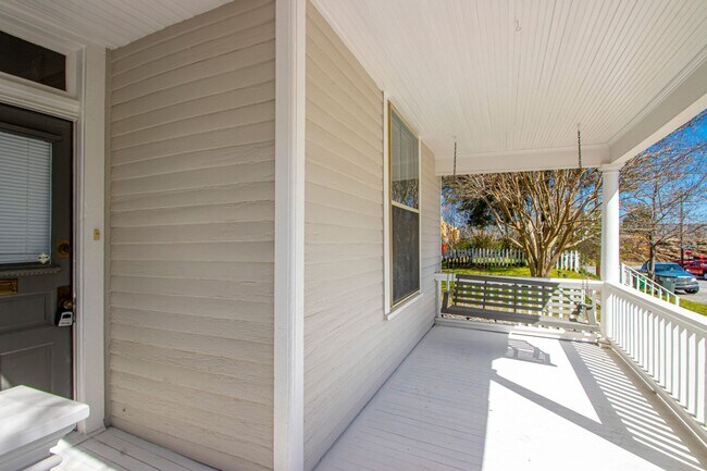 Building Photo - 2 Bed 1 Bath in Downtown Little Rock, AR