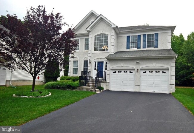 Primary Photo - 43 Lockwood Dr