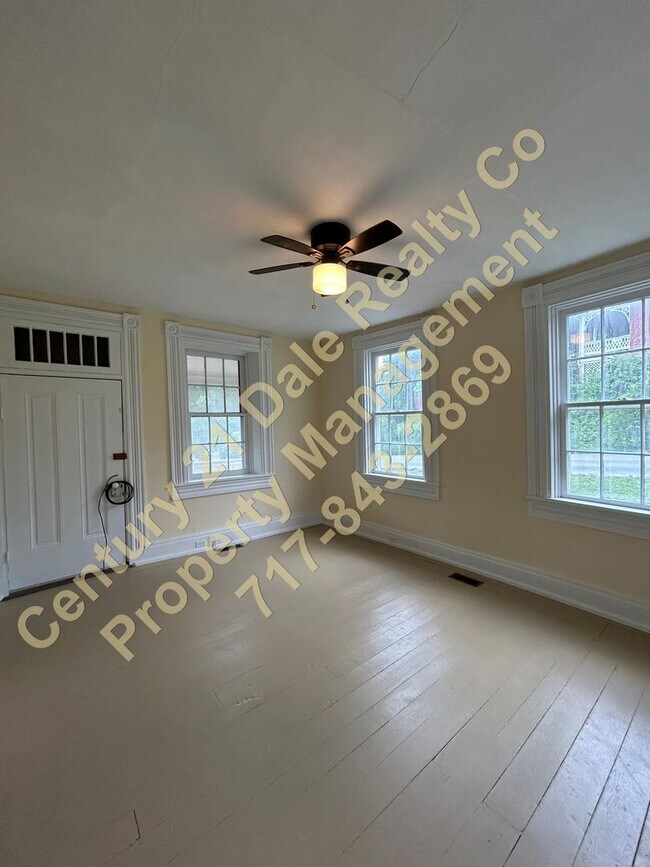 Building Photo - Beautiful 2 Bedroom Home in South Eastern ...