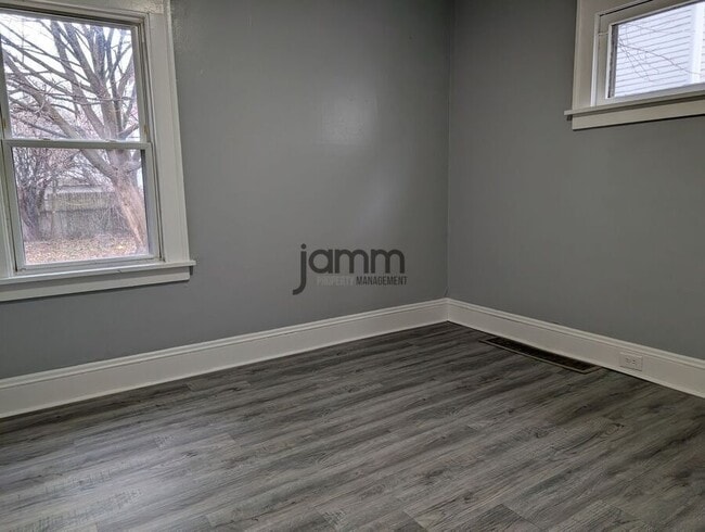 Building Photo - 10711 Joan Ave