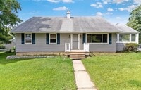 Building Photo - Charming 5 Bedroom/3 Bathroom Home with Large Finished Basement in Catonsville, MD!