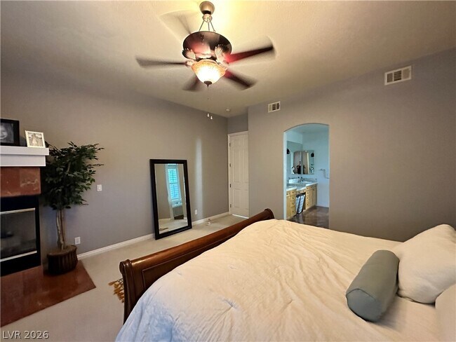 Building Photo - 1211 Martini Dr
