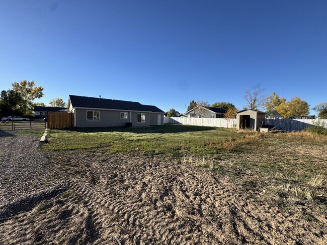Building Photo - Ranch Rambler in Enoch