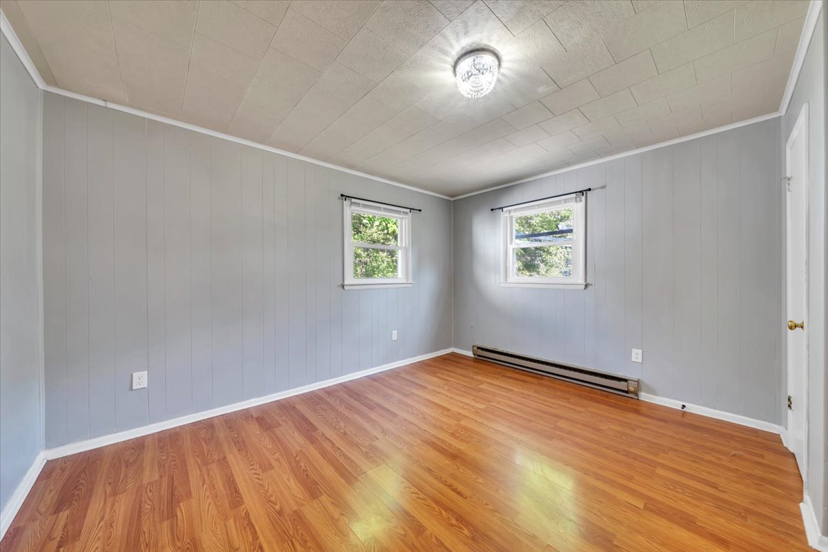 BEDROOM ONE - 2413 Memorial Ave SW