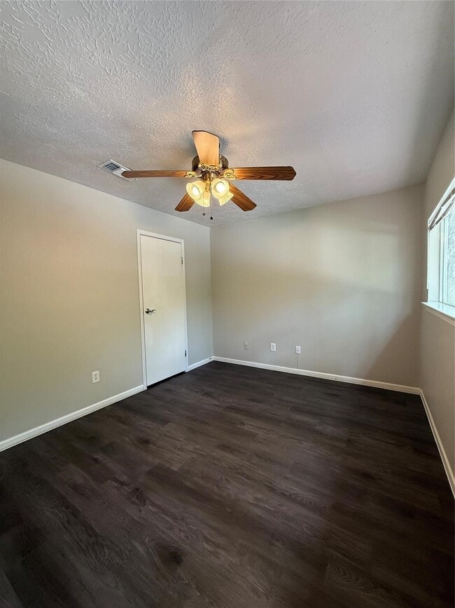 Building Photo - 17 Briervine Ct