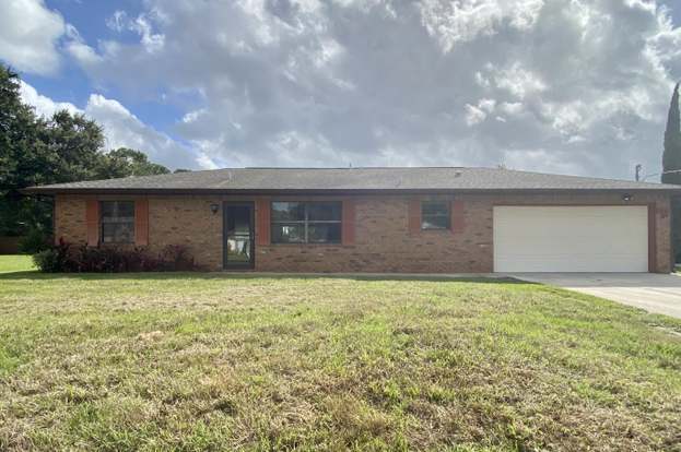 Building Photo - 5045 Mayflower St