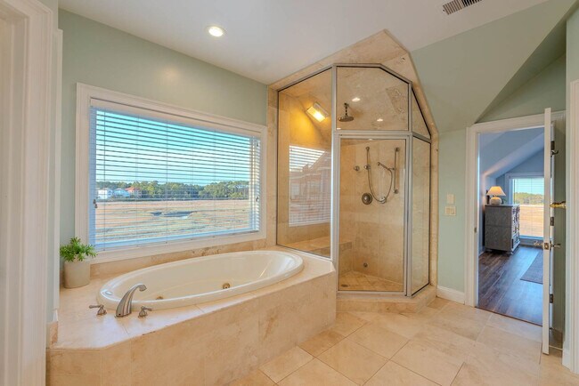 Building Photo - 87 Singleton Beach Rd