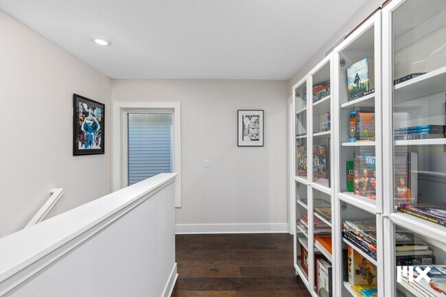 Building Photo - Two Bedroom Condo on Lookout Hill in Grand...
