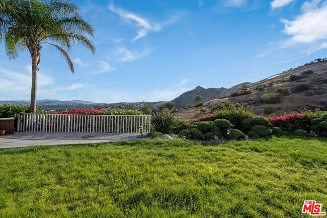 Building Photo - 24534 Stonegate Dr