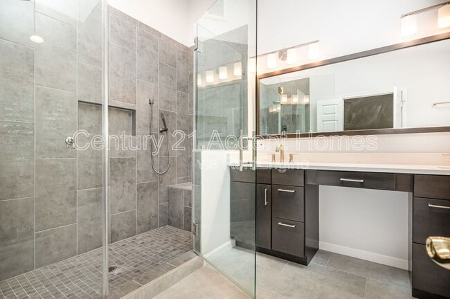 Building Photo - 8002 Tanworth Ct