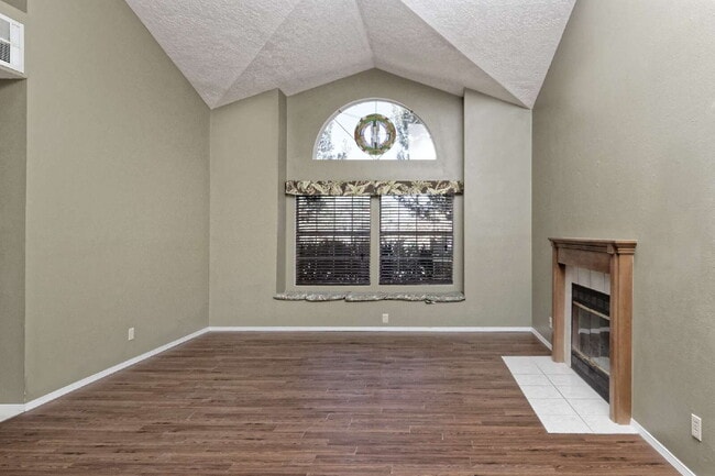 Building Photo - 2 Story Home in Rivers Edge 3 with RV Stor...