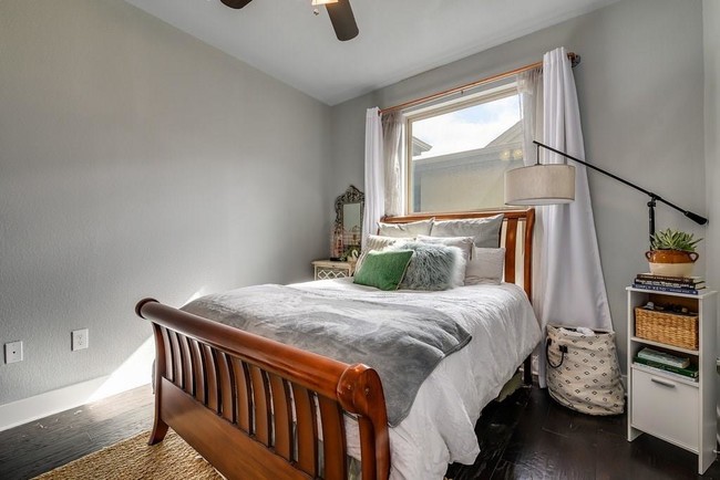 Building Photo - 7611 Wolverine St