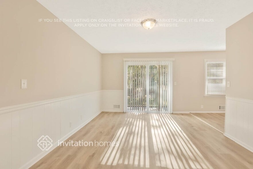 Building Photo - 1948 Englewood Way SW