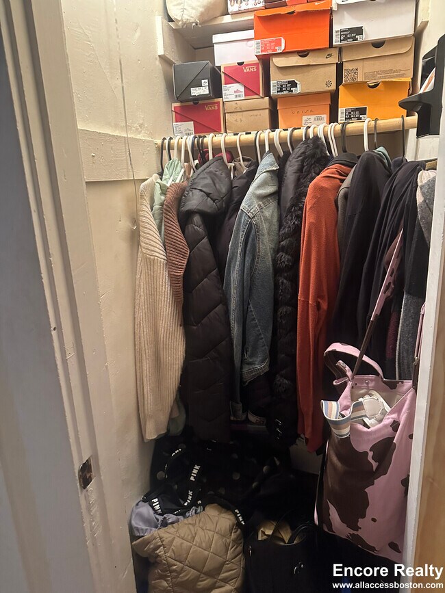 Building Photo - 80 Prentiss St