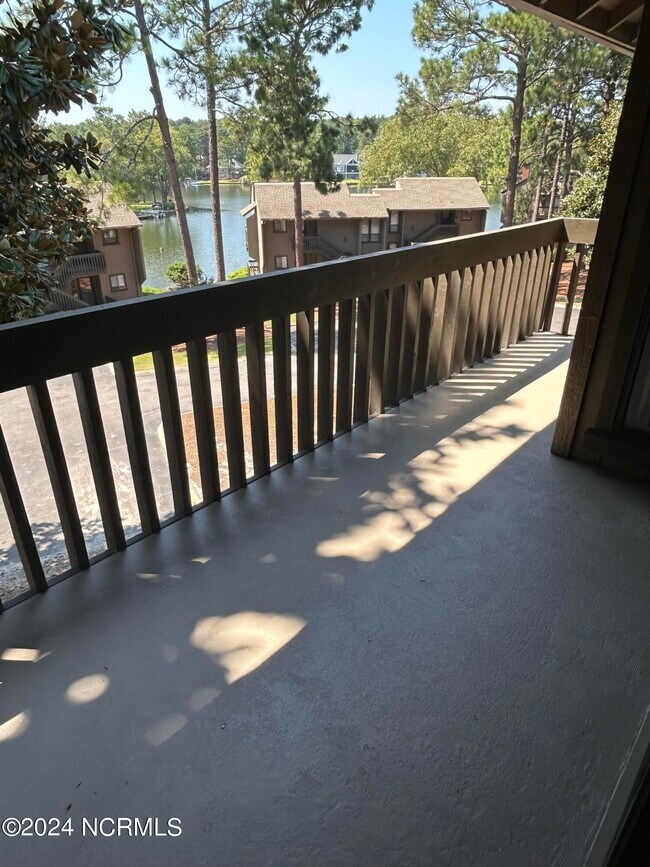 Building Photo - 250 Sugar Gum Ln