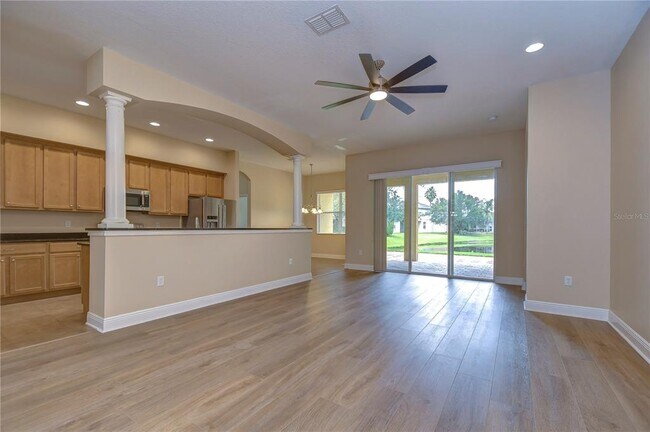 Building Photo - 3341 Grassglen Pl