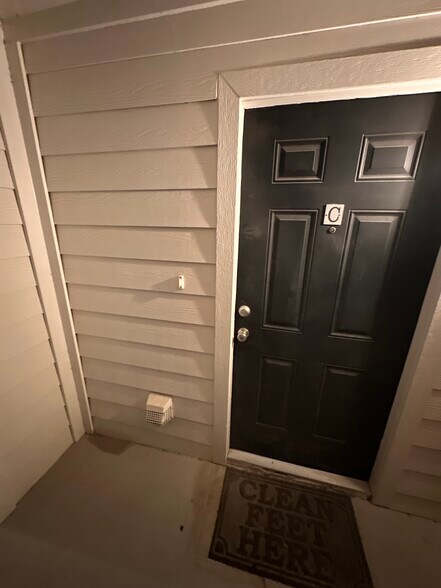 Building Photo - 600 Bagby Ave