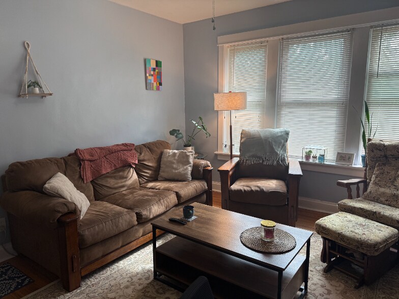 Building Photo - 5225 Bancroft Ave