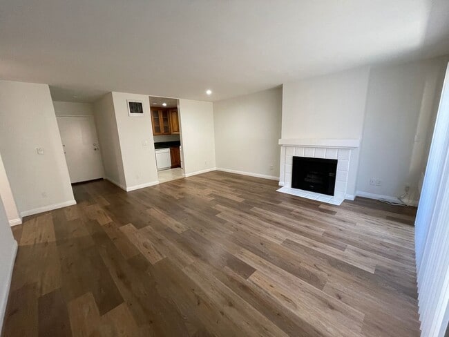 Building Photo - Oxford Villa Apartments