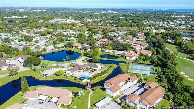 Building Photo - 6531 SE Federal Hwy