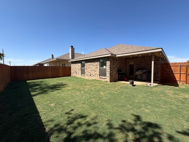 Building Photo - 3/2/2 in Frenship ISD in upland crossing!