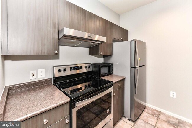 Building Photo - 3021 Nicosh Cir
