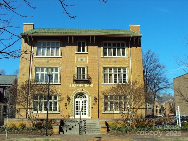 Primary Photo - 515 N Church St