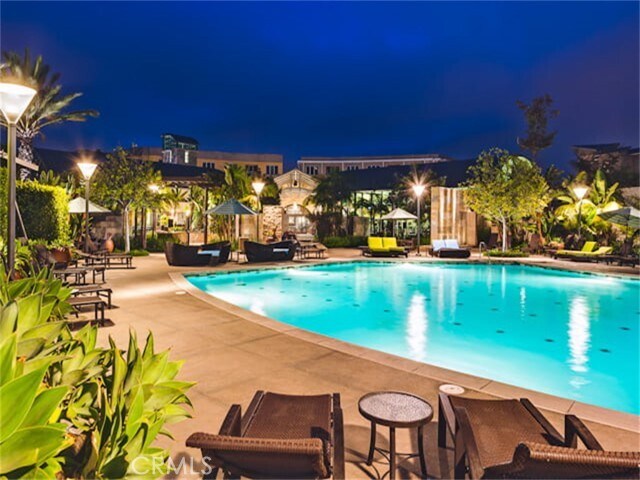 Building Photo - 3614 Rivington