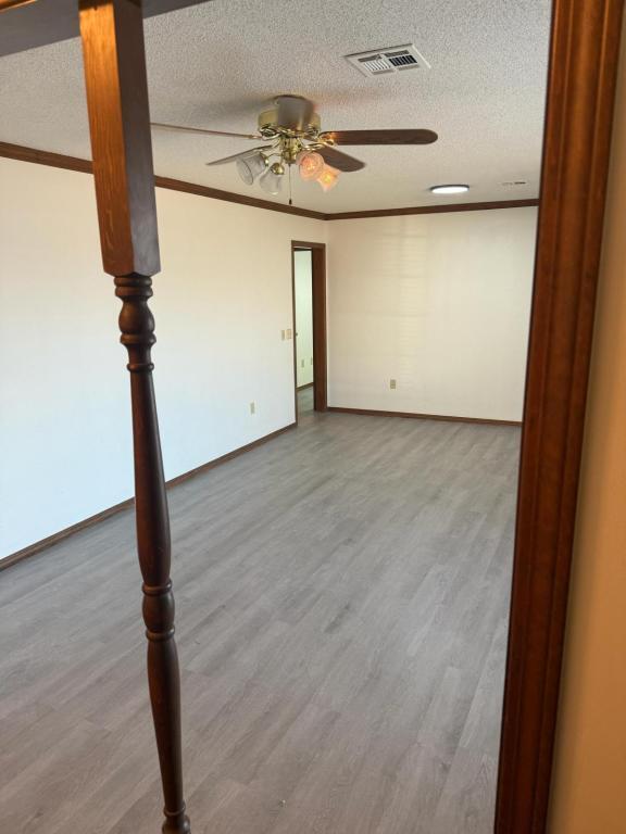 Building Photo - 1812 W Liberty Ave