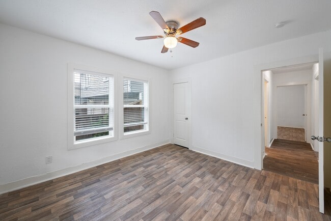 Building Photo - 5110 Avenue H
