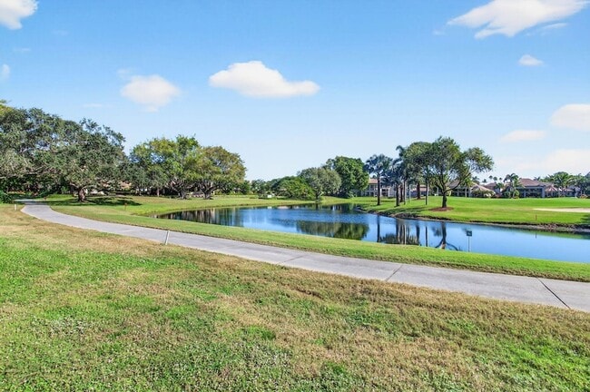 Building Photo - 2512 Coco Plum Blvd