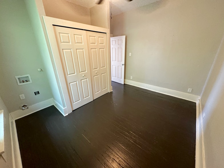 Building Photo - 438 Pruitt Ave