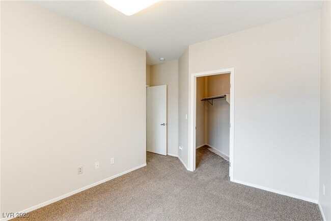 Building Photo - 6412 N Starling Mesa St
