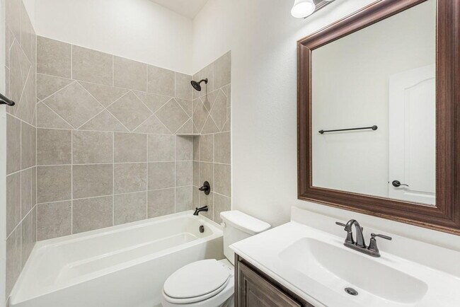 Building Photo - Spacious 4-Bedroom Retreat with 3 Full Baths – Your Modern Sanctuary Awaits in Justin, TX!