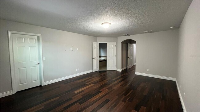 Building Photo - 6031 Roseate Spoonbill Dr