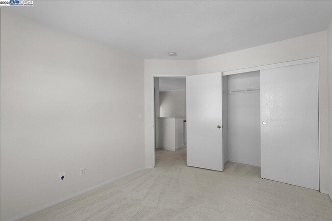 Building Photo - 119 Orr Rd